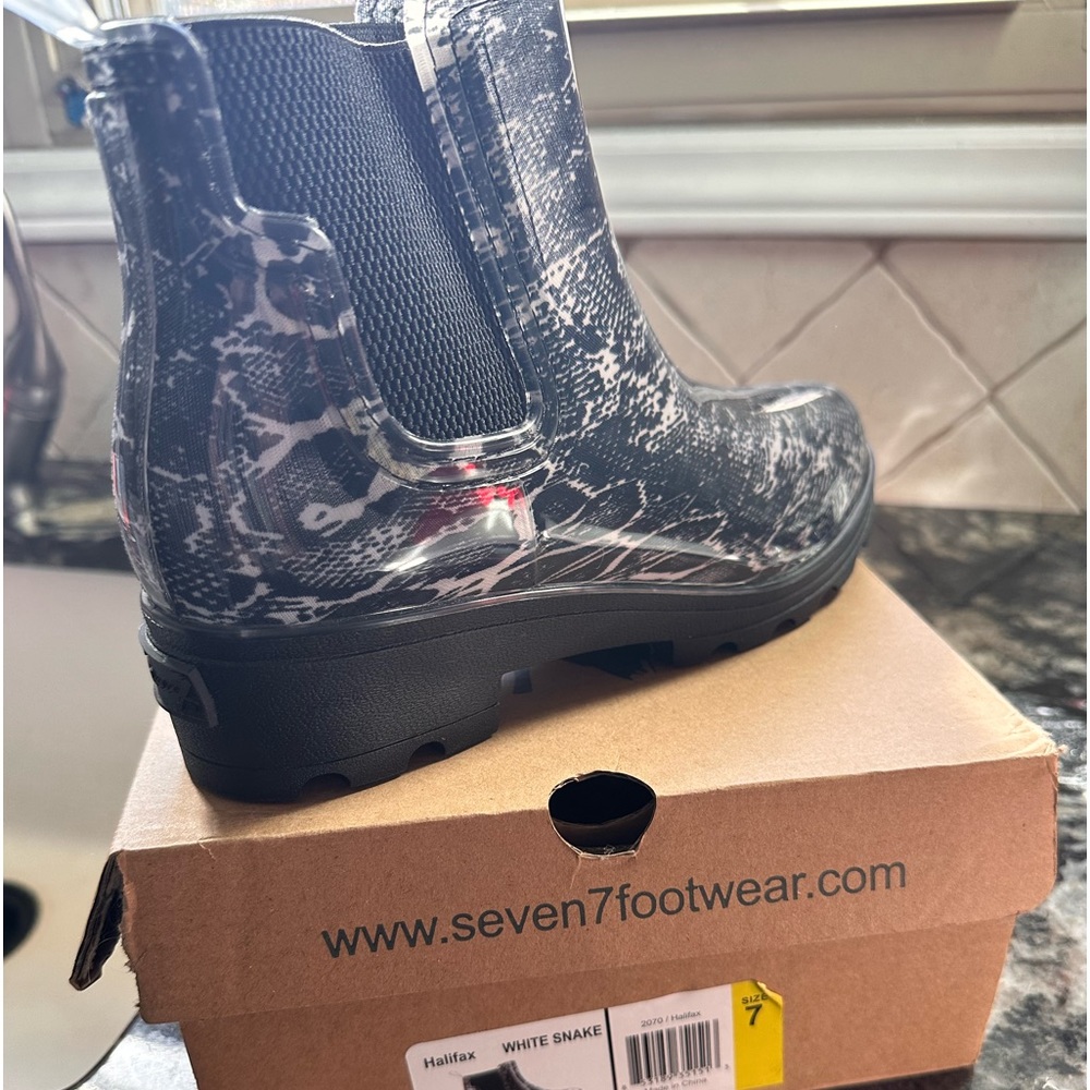 Rain boots